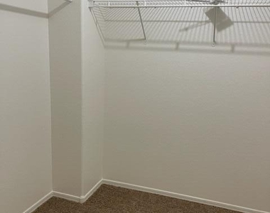 5569 E Lush Vista View - Photo Thumbnail 12