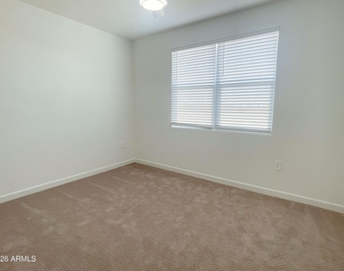 2760 W Stradling Avenue - Photo Thumbnail 23
