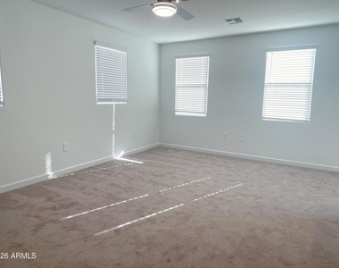 2760 W Stradling Avenue - Photo Thumbnail 21