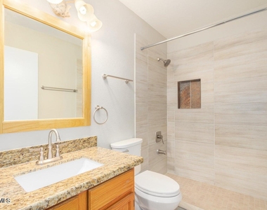 1924 E Sharon Drive - Photo Thumbnail 27