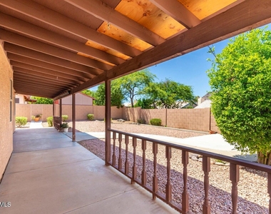 1924 E Sharon Drive - Photo Thumbnail 34