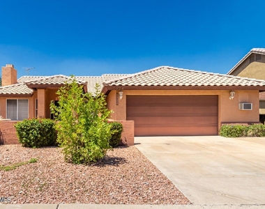 1924 E Sharon Drive - Photo Thumbnail 1