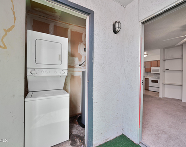 4410 N Longview Avenue - Photo Thumbnail 7