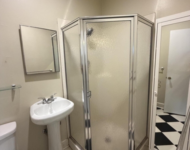 902 E Palm Lane - Photo Thumbnail 12