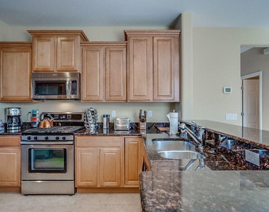 26731 W Pontiac Drive - Photo Thumbnail 3