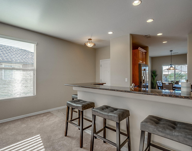 26731 W Pontiac Drive - Photo Thumbnail 11