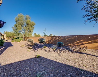 26731 W Pontiac Drive - Photo Thumbnail 38
