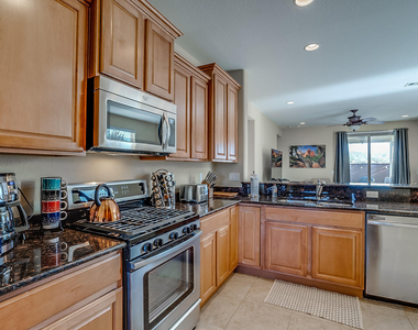 26731 W Pontiac Drive - Photo Thumbnail 20