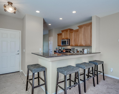 26731 W Pontiac Drive - Photo Thumbnail 2