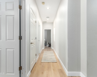 2695 E Rakestraw Lane - Photo Thumbnail 28