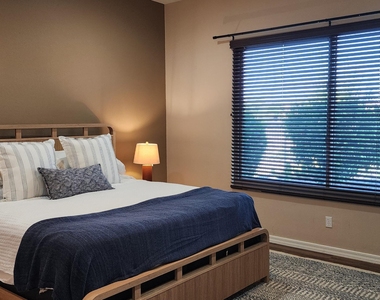 20493 N 264th Avenue - Photo Thumbnail 8