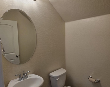 6063 E Sotol Drive - Photo Thumbnail 9