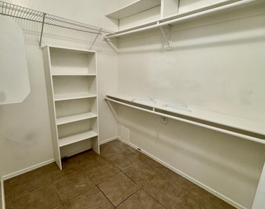 16401 N 39th Place - Photo Thumbnail 11