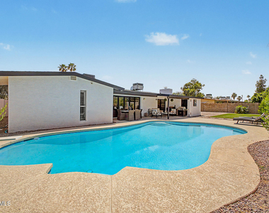 5140 E Poinsettia Drive - Photo Thumbnail 24