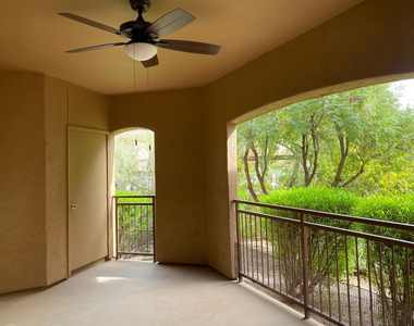 16801 N 94th Street - Photo Thumbnail 17
