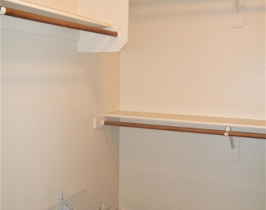 16801 N 94th Street - Photo Thumbnail 12