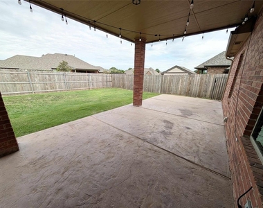 6405 Bent Wood Drive - Photo Thumbnail 21