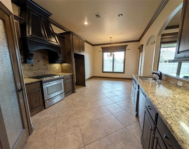 6405 Bent Wood Drive - Photo Thumbnail 7