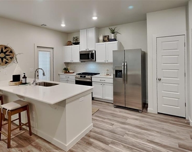 8825 Nw 109th Lane - Photo Thumbnail 7