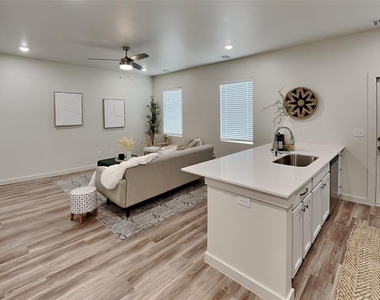 8825 Nw 109th Lane - Photo Thumbnail 8