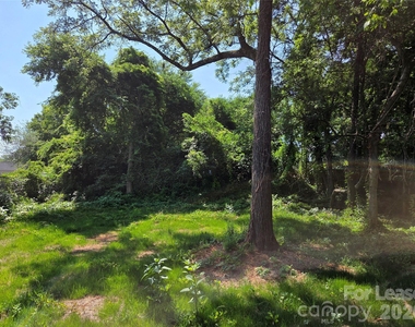 219 Green Drive Sw - Photo Thumbnail 10