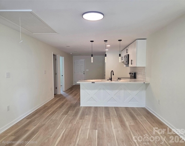 219 Green Drive Sw - Photo Thumbnail 1