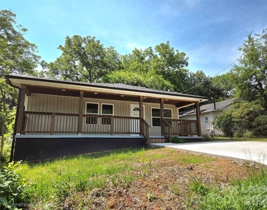 219 Green Drive Sw - Photo Thumbnail 11
