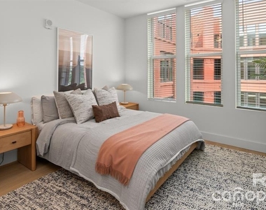 300 E 36th Street - Photo Thumbnail 31