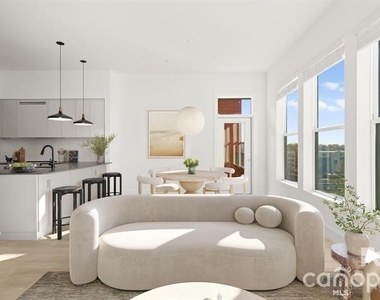 300 E 36th Street - Photo Thumbnail 22