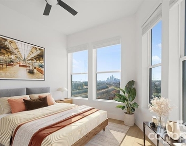 300 E 36th Street - Photo Thumbnail 24