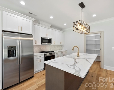 1331 Condon Street - Photo Thumbnail 3