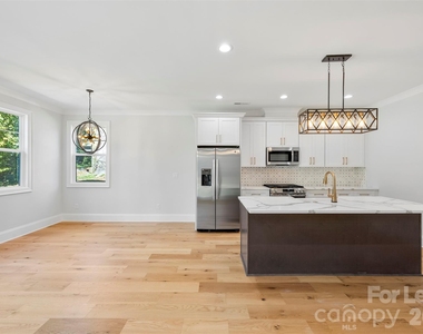 1331 Condon Street - Photo Thumbnail 6