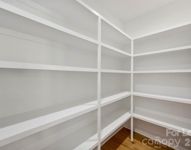 1329 Condon Street - Photo Thumbnail 9