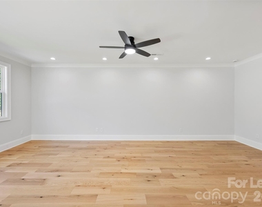 1329 Condon Street - Photo Thumbnail 14