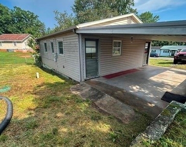 2312 Cline Street - Photo Thumbnail 1