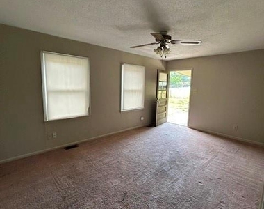 2312 Cline Street - Photo Thumbnail 3