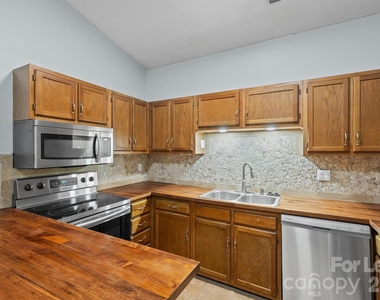 4130 Charlotte Highway - Photo Thumbnail 5