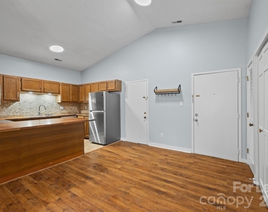 4130 Charlotte Highway - Photo Thumbnail 3