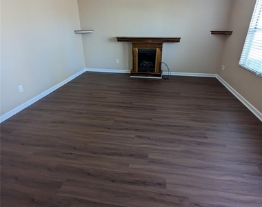 72 Windwood Drive - Photo Thumbnail 6