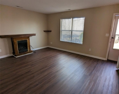 72 Windwood Drive - Photo Thumbnail 5