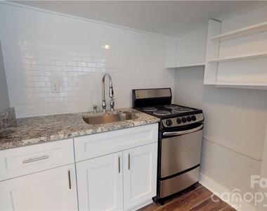 428 Hawthorne Lane - Photo Thumbnail 5