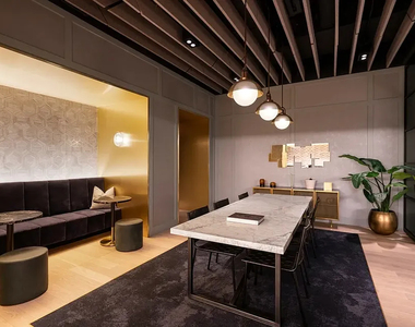 West 37th Street - Photo Thumbnail 10