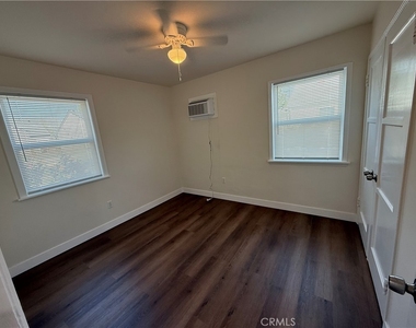 549 N Niagara - Photo Thumbnail 12