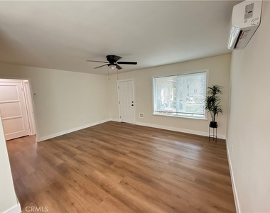549 N Niagara - Photo Thumbnail 4