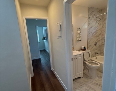 549 N Niagara - Photo Thumbnail 10
