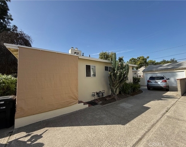 549 N Niagara - Photo Thumbnail 16
