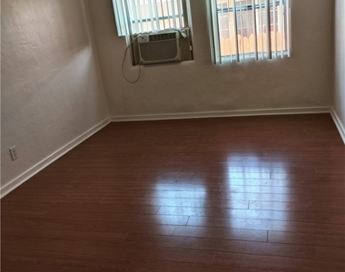 853 N Zeyn - Photo Thumbnail 8