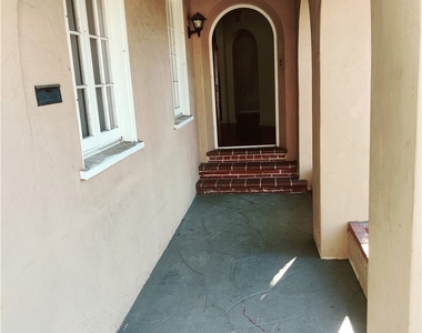 853 N Zeyn - Photo Thumbnail 4