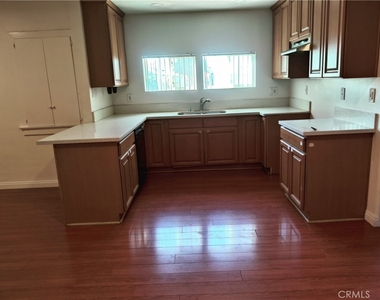 853 N Zeyn - Photo Thumbnail 14