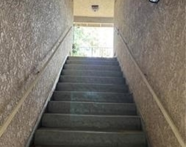 100 S Chapel - Photo Thumbnail 4
